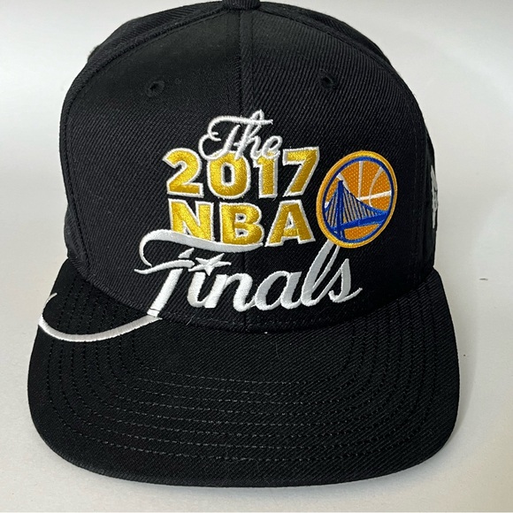 NBA Finals GSW Curry 2017 NWT Golden State Warriors Klay Draymond Adjustable - Picture 1 of 4